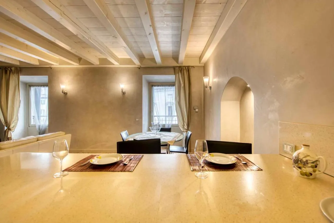 Apartment Apartmentsarena - Suite Mercatorum - Piazza Erbe Verona