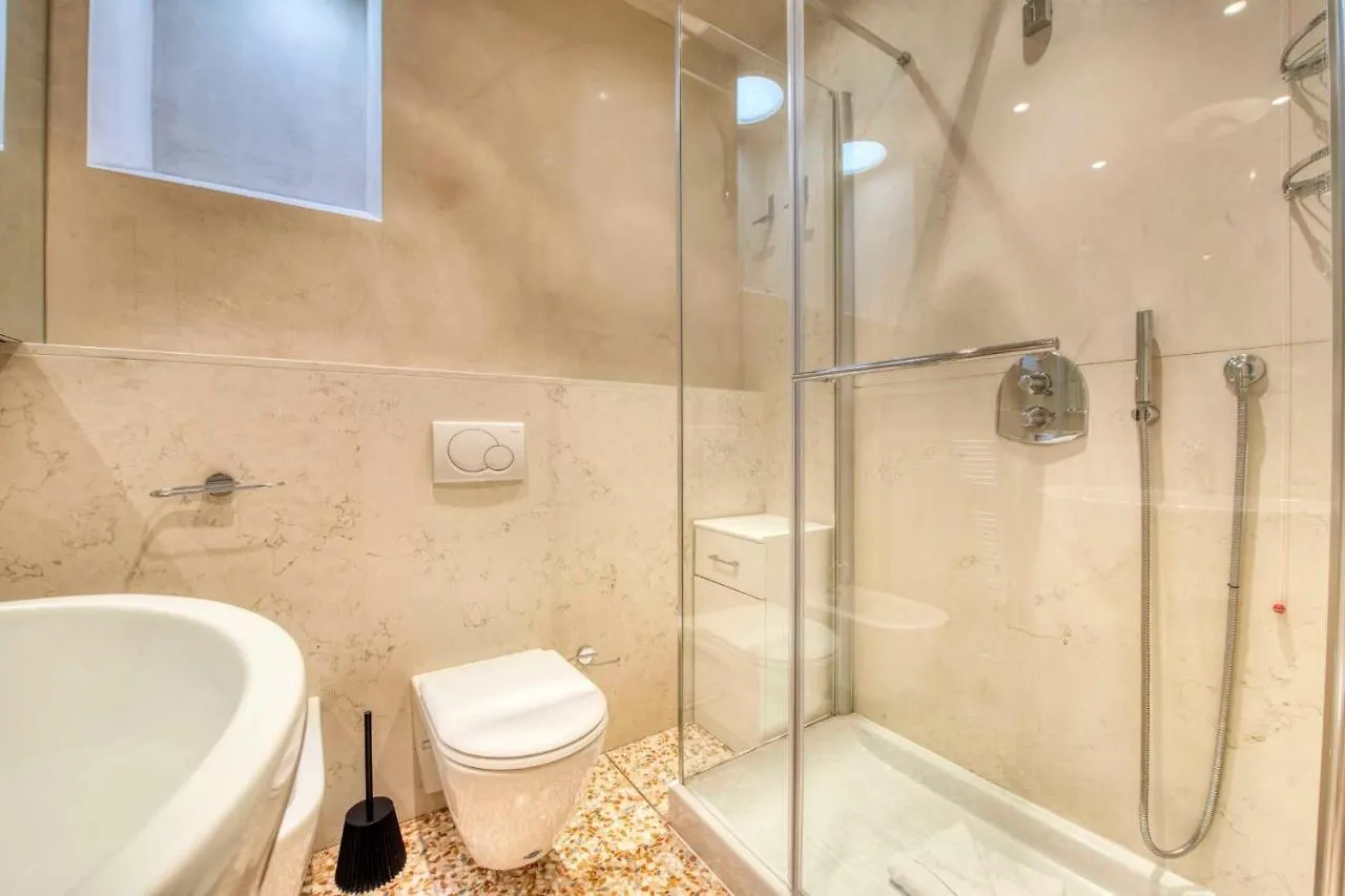 Apartmentsarena - Suite Mercatorum - Piazza Erbe Verona