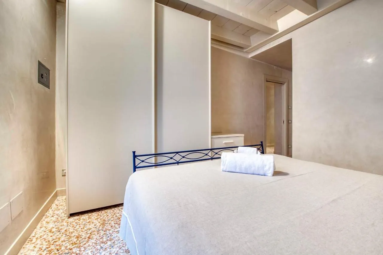 Apartmán Apartmentsarena - Suite Mercatorum - Piazza Erbe Verona